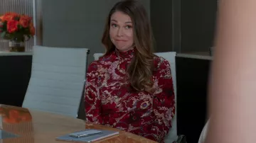 A.L.C. Isabella Floral Asymmetrical Maxi Vestido usado por Liza Miller (Sutton Foster) como se ve en Younger (S07E03)