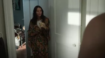 Anthropologie Emmanuelle Robe imprimée portée par Hannah Copeland (Fivel Stewart) vue dans The Recruit (S01E02)