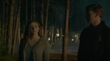 Urban Outfitters Ecote Thermal Swing Top porté par Hope Mikaelson (Danielle Rose Russell) comme on le voit dans Legacies (S01E11)