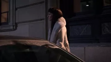 Maje Dou­ble-Faced Fur-Ef­fect Coat worn by Max Meladze (Laura Haddock) as seen in The Recruit (S01E06)