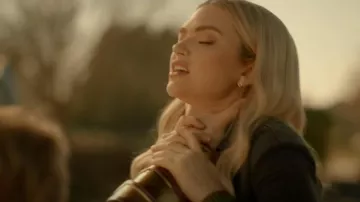 Allsaints Gold-Tone Hexagon Link Earrings Set worn by Lizzie Saltzman (Jenny Boyd) as seen in Legacies (S04E16)
