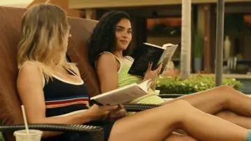 The Interpretation of Dreams by Sigmund Freud book read by Paula (Brittany O'Grady) in The White Lotus (S01E01)