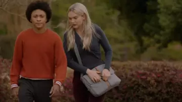 Anillos de plata OEA 5-Pack usados por Lizzie Saltzman (Jenny Boyd) como se ve en Legacies (S04E17)