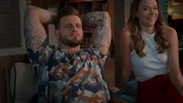 Isabel Marant Zaf­ferh Linen T Shirt worn by Josh (Nico Tortorella) as seen in Younger (S07E08)