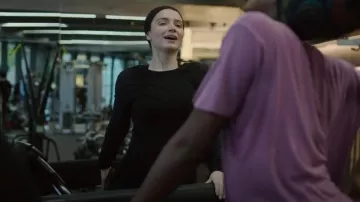 Sweaty Betty Breeze Long Sleeve Run Tee usada por Adele (Eve Hewson) como se ve en Behind Her Eyes (S01E02)