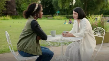 Silbatos Catalina Check Wrap Vestido usado por Adele (Eve Hewson) como se ve en Behind Her Eyes (S01E03)