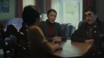 Talbots Perfect Turtleneck porté par Isabelle Lacoste (Elle-Maija Tailfeathers) vu dans Three Pines (S01E04)