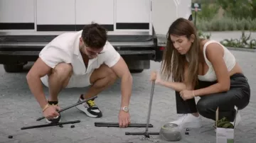 Burberry Vin­tage Check Low-Top Sneak­ers worn by Davide Sanclimenti as seen in Ekin-Su & Davide: Homecomings (S01E02)