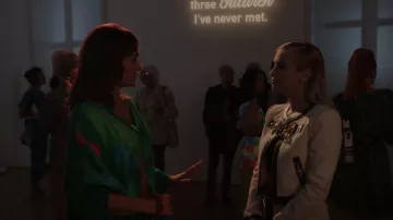 Schiaparelli Anatomy Cardigan Chaqueta usada por Camille (Camille Razat) vista en Emily in Paris (S03E04)