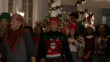 Idgreatim Ug­ly Christ­mas Sweater worn by Breanna Casey (Aleyse Shannon) as seen in Leverage: Redemption (S02E07)