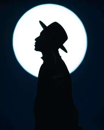 The black hat fedora De Bornarel worn by Soprano on his Instagram account@sopranopsy4