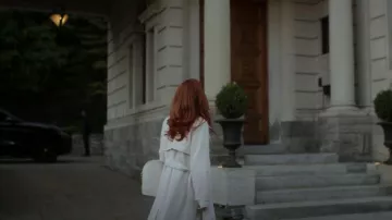 Teoría Oaklane Trench usada por Julia Morrow (Laurence Leboeuf) como se ve en Three Pines (S01E05)