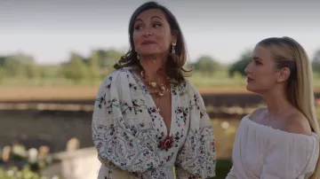 Asos Edition Floral Organza Midi Vestido usado por Louise como se ve en Emily in Paris (S03E10)