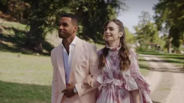 Giambattista Valli Collection Couture Automne 2019 portée par Emily Cooper (Lily Collins) vue dans Emily in Paris (S03E10)