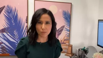 Calvin Klein Tulip Sleeve Dress worn by Vicky Nguyen as seen in Today on December 28, 2022