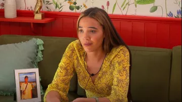 Na-Kd Floral Print Tie Front Crop Top In Yellow worn by Billie-Jean Blackett as seen in The Circle (S05E01)