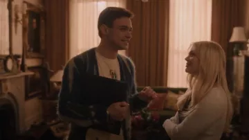 Amiri Backgammon Jacquard Mohair Sweater porté par Max Wolfe (Thomas Doherty) vu dans Gossip Girl (S02E06)