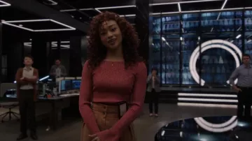 Theory Cabled Print Ribbed Boat Neck Sweater worn by Hannah Kim (Tati Gabrielle) as seen in Kaleidoscope (S01E01)