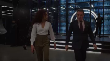 Michael Kors Gurkha Pants worn by Hannah Kim (Tati Gabrielle) as seen in Kaleidoscope (S01E03)