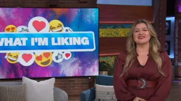 Etro Wide Buck­le Belt worn by Kelly Clarkson in The Kelly Clarkson Show on January 3, 2023