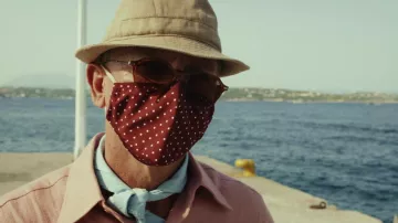 Polka dots face mask worn by Benoit Blanc (Daniel Craig) as seen in Glass Onion: A Knives Out Mystery