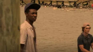 Vans Off The Wall Gorra de sombrero Allover It Snapback para hombre usada por Pope Heyward (Jonathan Daviss) como se ve en Outer Banks (S01E01)