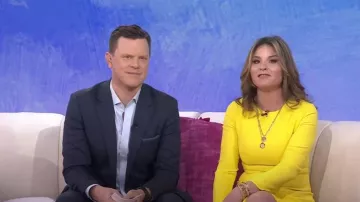 Giambattista Valli Vestido de manga larga con abertura frontal usado por Jenna Bush Hager como se ve en Today with Hoda & Jenna el 4 de enero de 2023