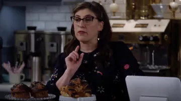Boden Navy Fireworks Cardigan worn by Kat (Mayim Bialik) as seen in Call Me Kat (S03E10)