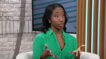 J. Crew Green Button Down Blouse portée par Tanya Christian comme vu dans CBS Mornings le 5 janvier 2023