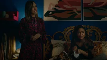 Derek Lam 10 Crosby Robes plissées portées par Quinn Joseph (Grace Gealey) vues à Harlem (S01E03)