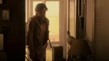 Volcom Fau­na Mod 20 Board­shorts worn by John B Routledge (Chase Stokes) as seen in Outer Banks (S01E04)