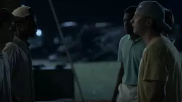 Marine Layer Yel­low Sun T-Shirt worn by Rafe Cameron (Drew Starkey) as seen in Outer Banks (S01E04)