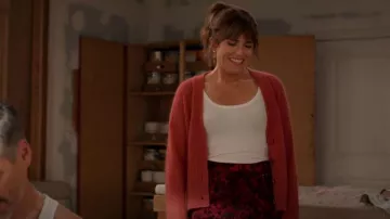 Rag & Bone Scoop Neck Slub Tank porté par Marina (Karla Souza) comme on le voit dans Home Economics (S03E11)