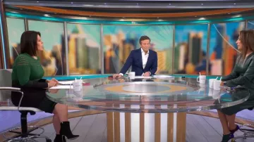 Karen Millen Pointelle Detail Colour Block Knit Dress worn by Dana Jacobson as seen in CBS Mornings on  January 8, 2023