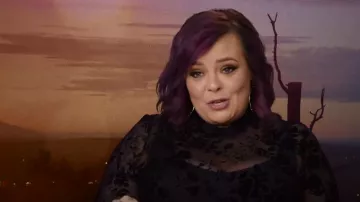 Shein Plus Mock Neck Floral Print Crop Mesh Top Without Bra porté par Catelynn Baltierra comme on le voit dans Teen Mom: Family Reunion (S02E01)