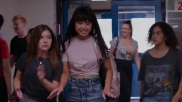 H&M Knot Detail Jersey Top worn by Norah (Chelsea Clark) as seen in Ginny & Georgia (S01E02)