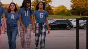 American Eagle Aerie Plaid Flannel Joggers Lounge Pantalones usados por Ginny Miller (Antonia Gentry) como se ve en Ginny & Georgia (S01E03)