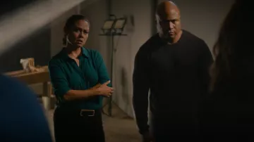 Ceinture de rebond de chiffon et d’os portée par Jane Tennant (Vanessa Minnillo) comme on le voit dans NCIS: Hawai’i (S02E10)