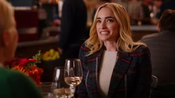 Veronica Beard Zane Chaqueta usada por Georgia Miller (Brianne Howey) vista en Ginny & Georgia (S01E05)