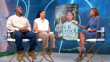 Roland Mouret Etty Dress worn by Robin Roberts as seen in Good Morning America on  January 16, 2023