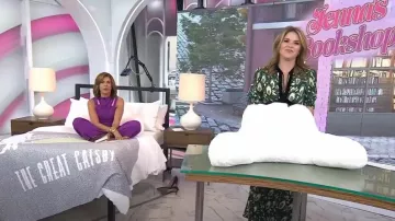 Rixo Petra Puff-Sleeve Vestido largo usado por Jenna Bush Hager como se ve en Today with Hoda & Jenna el 18 de enero de 2023