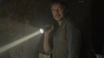 Denim shirt worn by Joel Miller (Pedro Pascal) as seen in The Last of Us TV show (Season 1 Episode 1)