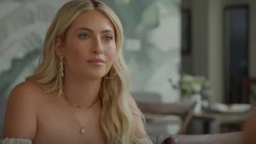 Van Cleef & Arpels Gold Necklace worn by Meghan Bischoff as seen in Siesta Key (S05E11)