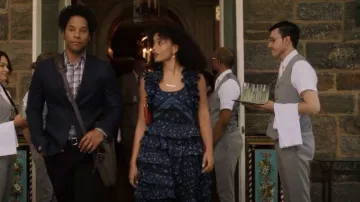 Ulla Johnson Robe à volants sans manches portée par Zoya Lott (Whitney Peak) vue dans Gossip Girl (S02E09)