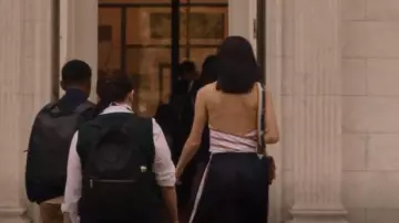 Louis Vuitton Twist MM Crossbody Bag worn by Luna La (Zión Moreno) as seen in Gossip Girl (S02E09)