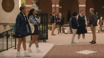 Nike Air Plus Uptempo High-Top Sneakers portées par Julien Calloway (Jordan Alexander) comme on le voit dans Gossip Girl (S02E09)