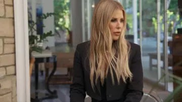 Zara Blazer Cropped porté par Tracy Tutor comme on le voit dans Million Dollar Listing Los Angeles (S14E05)