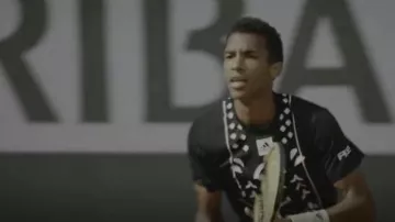 Adidas Paris Heat.Rdy Ten­nis Freelift Tee worn by Félix Auger-Aliassime as seen in Break Point (S01E05)