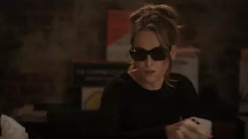 Gafas de sol Loewe Cat-Eye Acetate usadas por Tess Van De Berg (Jamie Clayton) como se ve en The L Word: Generation Q (S03E10)