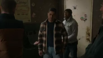 Allsaints Tromso Sherpa-Lined Wool Blend Check Jacket Beige usada por Nick Torres (Wilmer Valderrama) como se ve en NCIS (S20E12)
